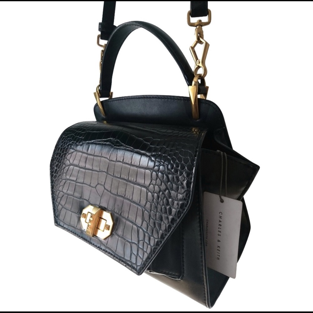 Crossbody bag
